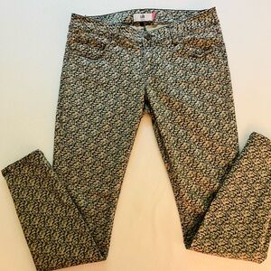 CAbi skinny jeans. Size 8.